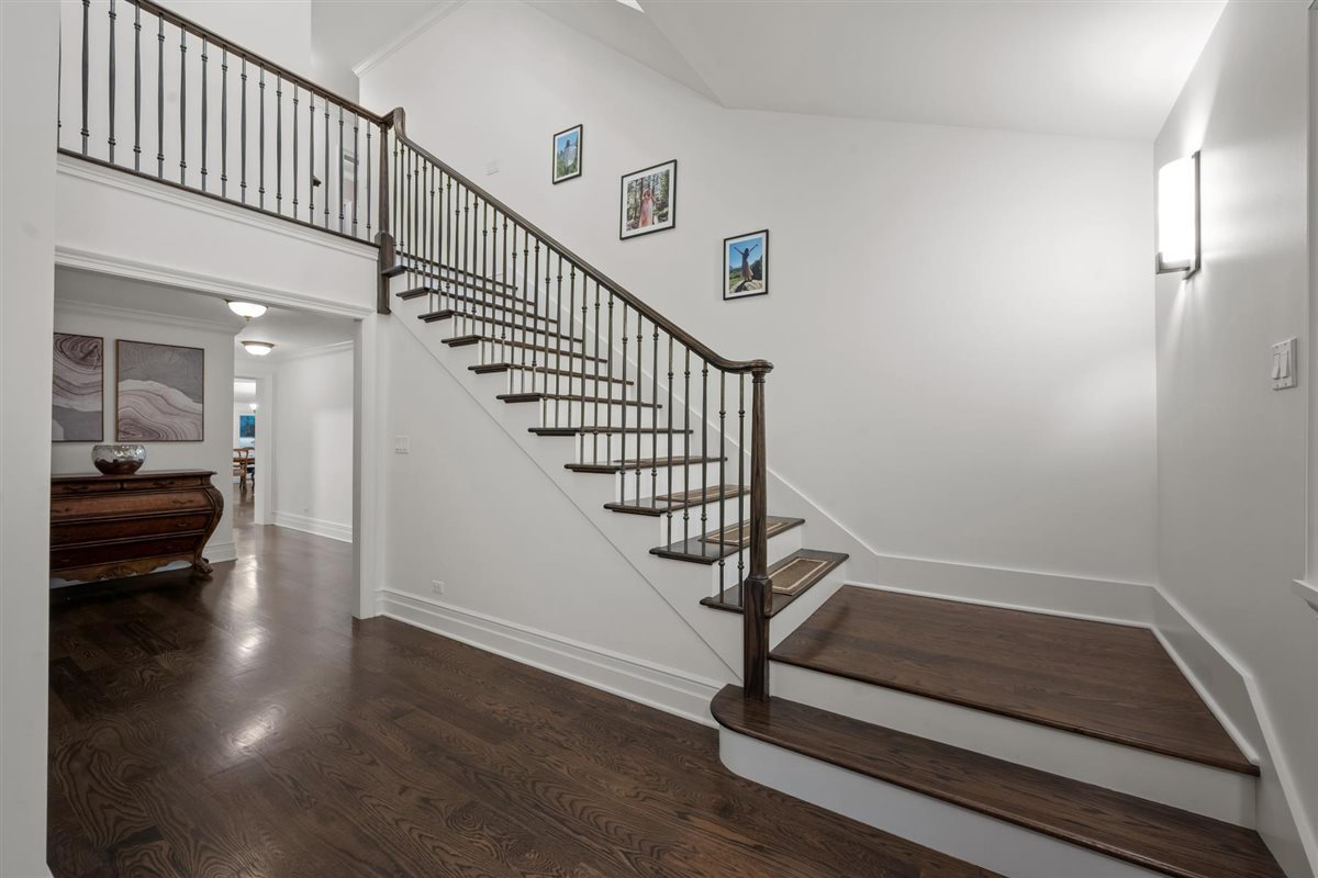 644 Beaver Road Glenview, IL 60025 - Photo 8 of 65