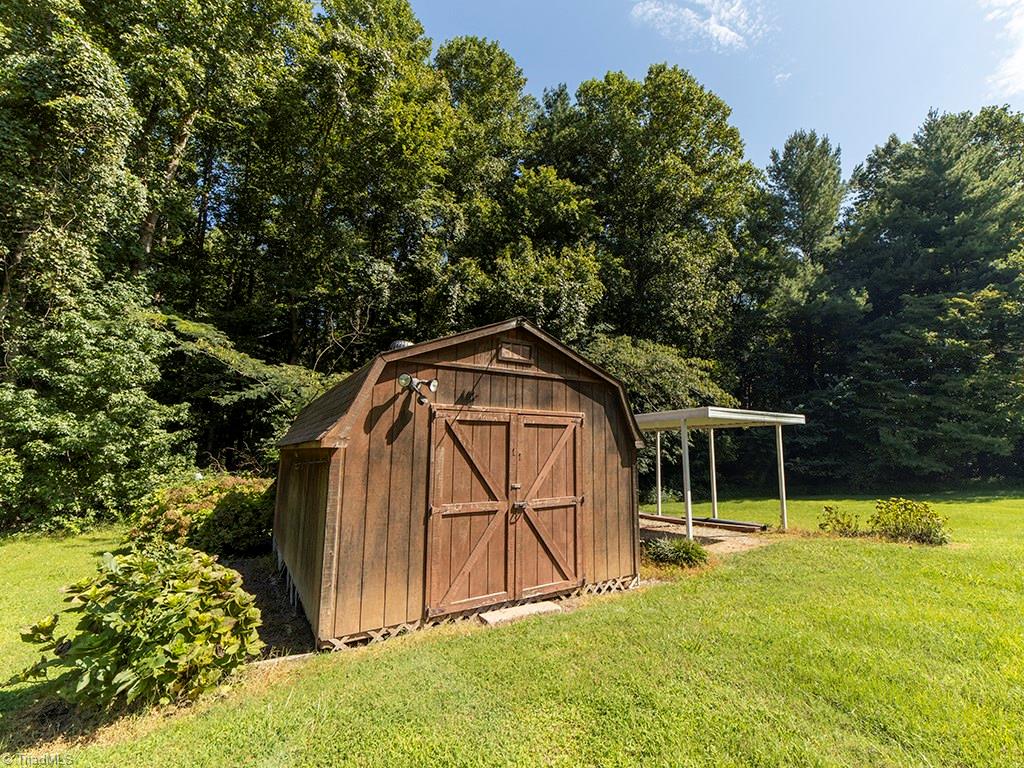 1227 Ritters Lake Road Greensboro, NC 27406 - Photo 23 of 30 Gallery Image 23