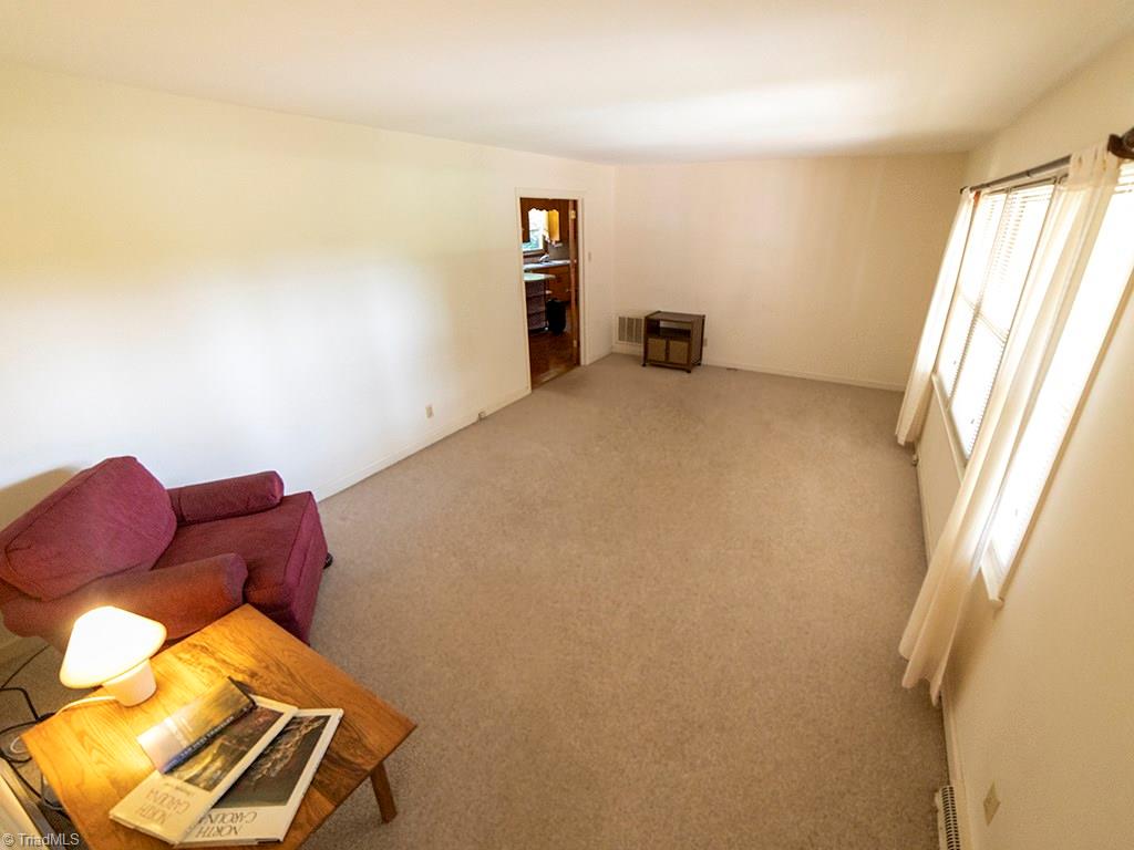 1227 Ritters Lake Road Greensboro, NC 27406 - Photo 8 of 30 Gallery Image 8