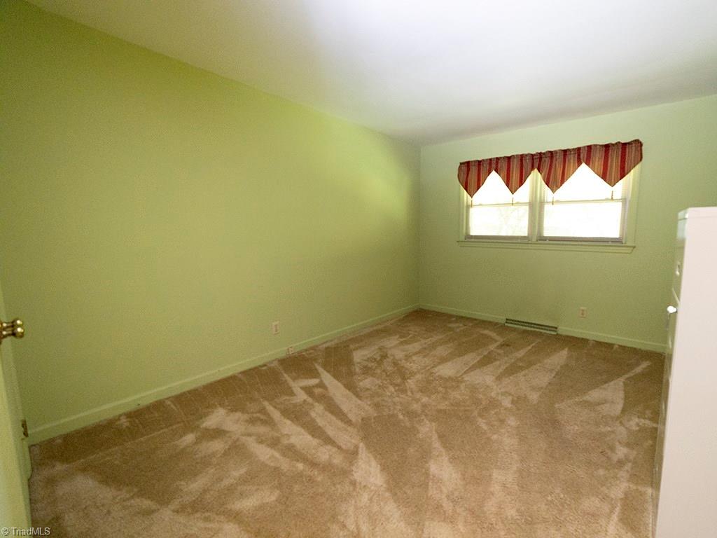 1227 Ritters Lake Road Greensboro, NC 27406 - Photo 9 of 30 Gallery Image 9