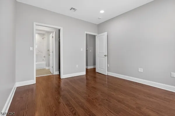 $2,650 | 579 South 12th Street, Unit 1, Newark, NJ 07103