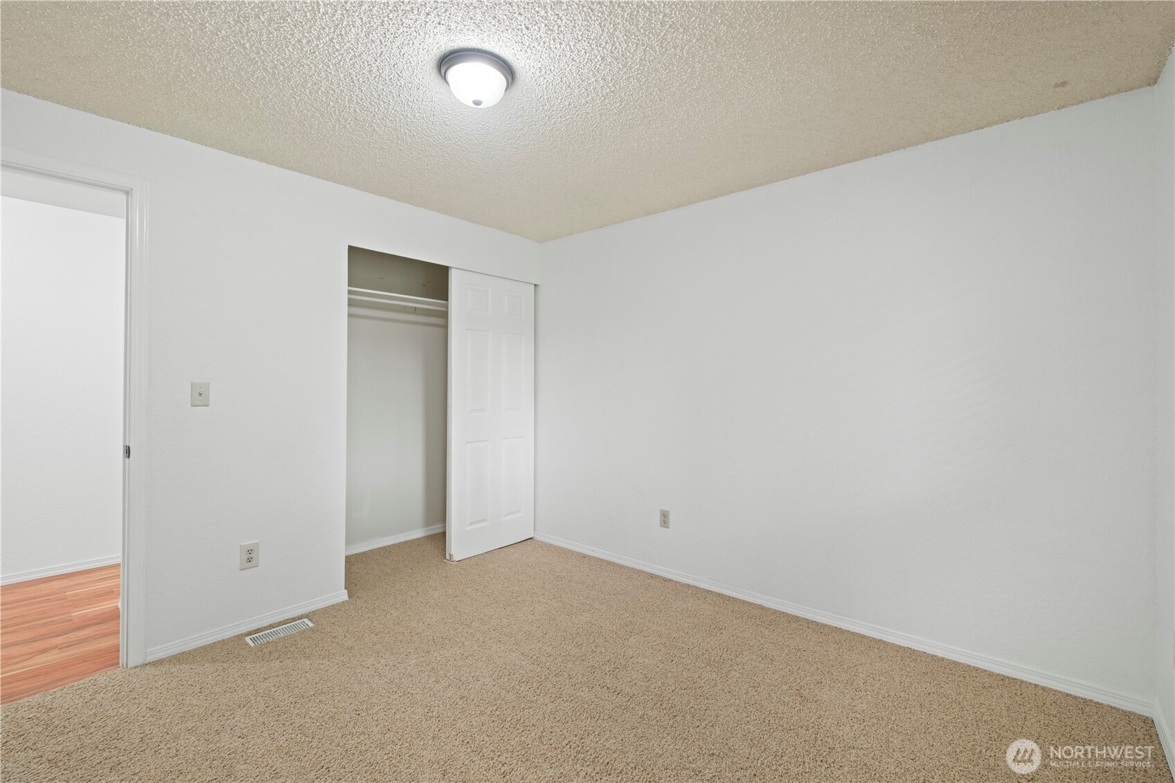 21906 Old Poplar Way Brier, WA 98036 - Photo 25 of 35