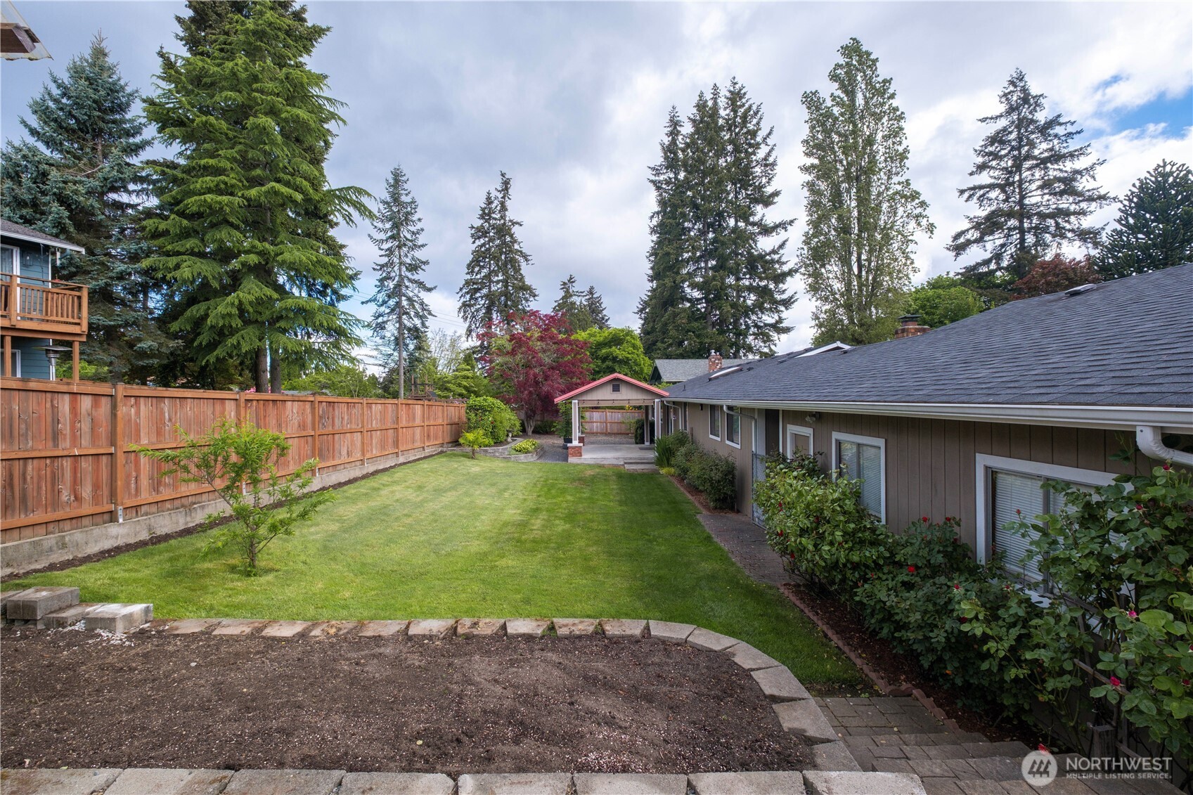 21906 Old Poplar Way Brier, WA 98036 - Photo 31 of 35