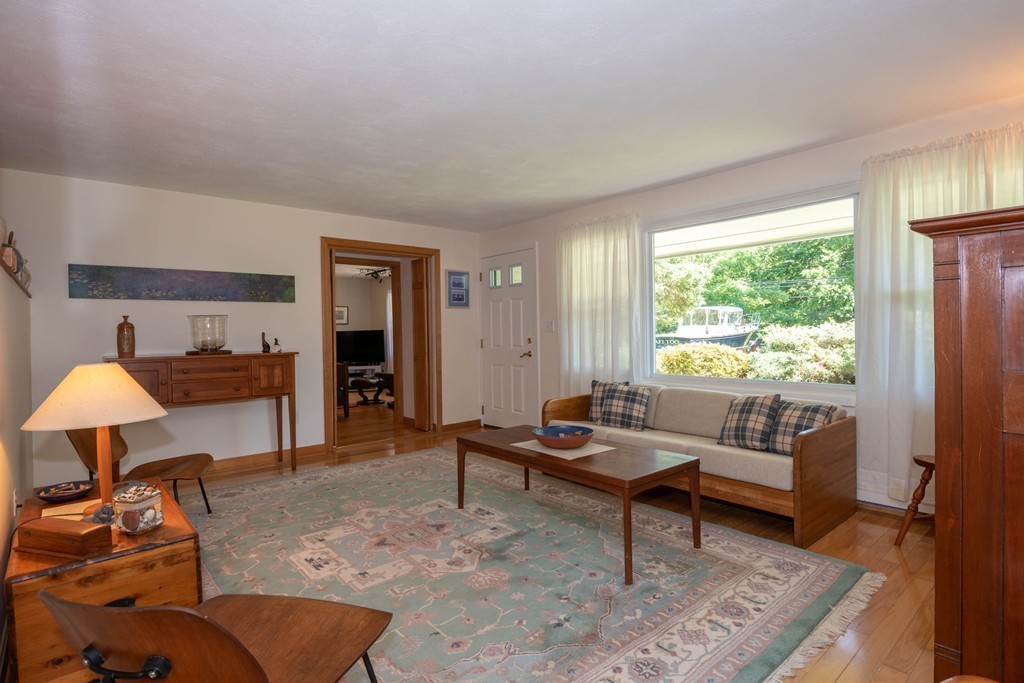 281 Linebrook Road Ipswich, MA 01938 - Photo 11 of 27