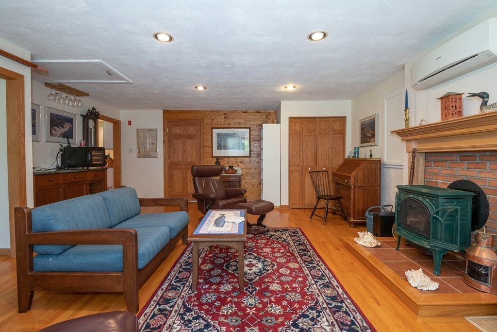 281 Linebrook Road Ipswich, MA 01938 - Photo 13 of 27