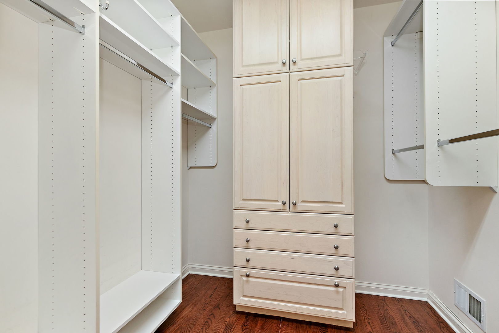 849 Country Club Lane Northbrook, IL 60062 - Photo 25 of 45