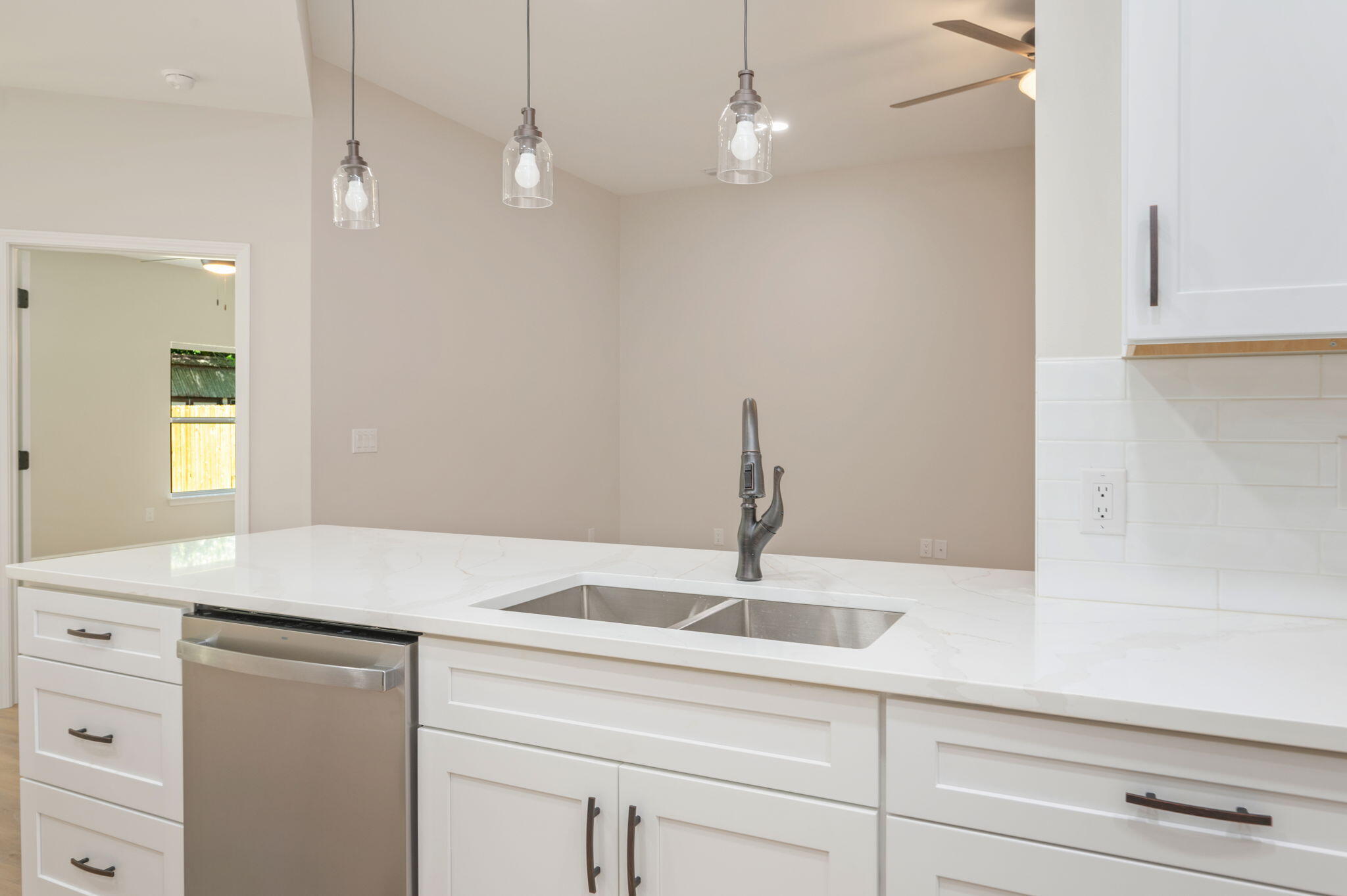 703 A Brock Avenue Crestview, FL 32539 - Photo 14 of 37 14-web-or-mls-703-brock-ave