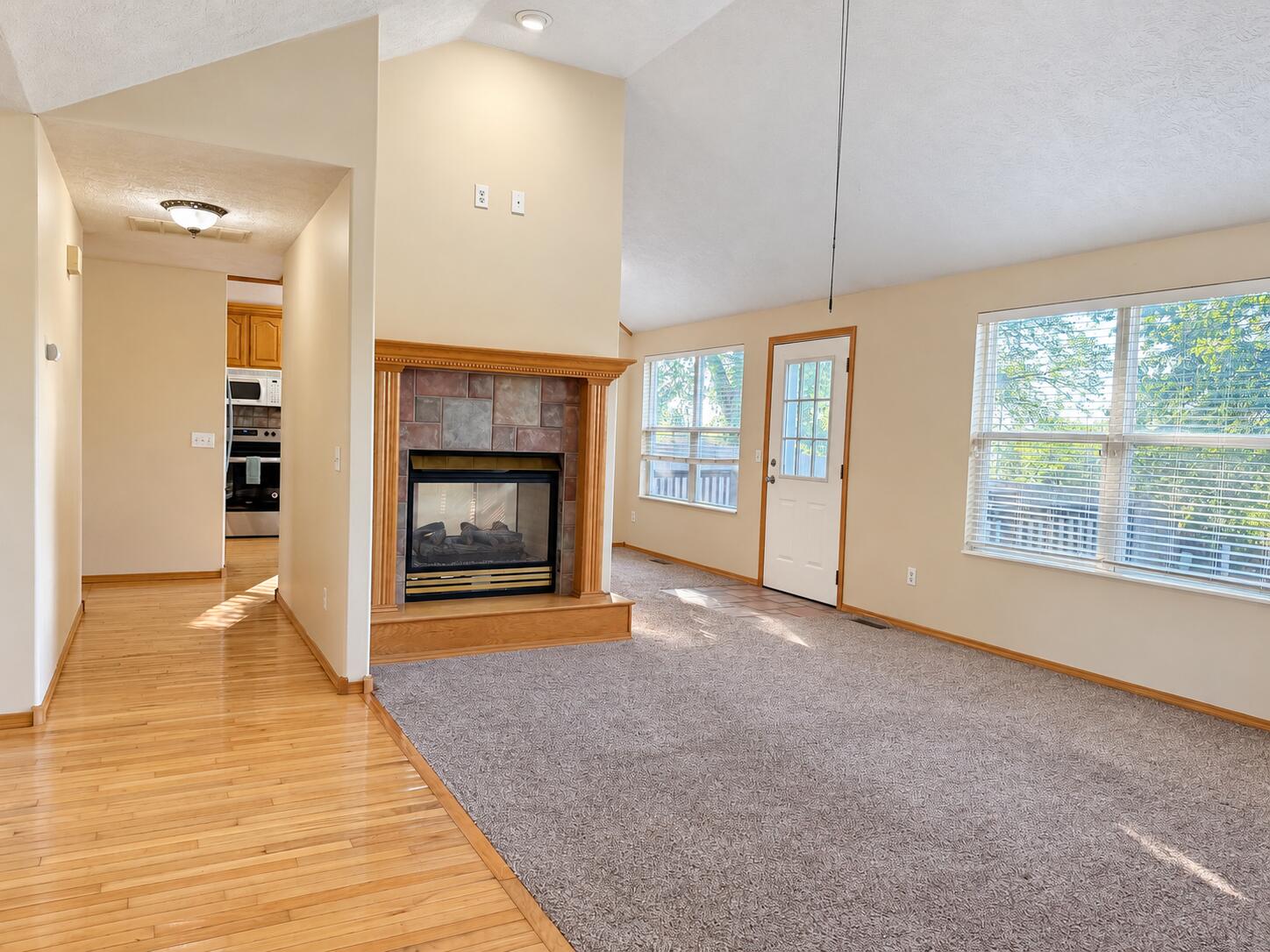4590 West University Street Springfield, MO 65802 - Photo 7 of 44 280192CB-B3D4-4AE1-A644-62509E8C3F2F