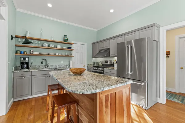 $719,000 | 9 Gables Drive, Unit 9, Yarmouth, ME 04096