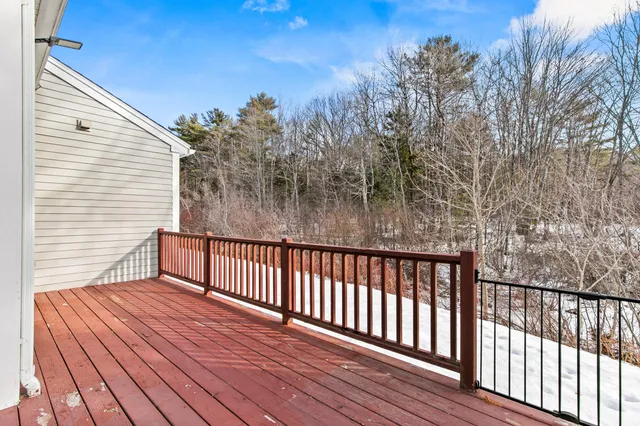 $725,000 | 9 Gables Drive, Unit 9, Yarmouth, ME 04096