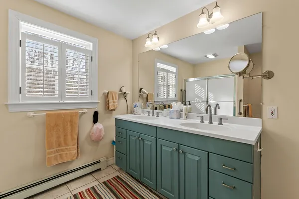 $719,000 | 9 Gables Drive, Unit 9, Yarmouth, ME 04096