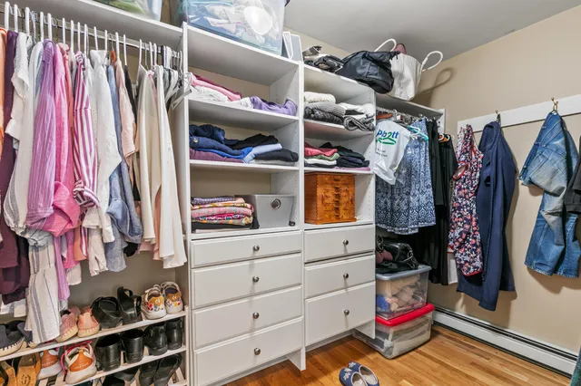 $725,000 | 9 Gables Drive, Unit 9, Yarmouth, ME 04096