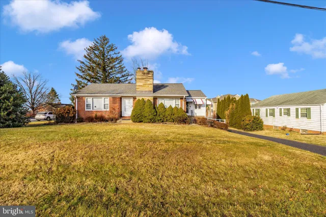 $699,900 | 26120 Mt Vernon Avenue, Damascus, MD 20872