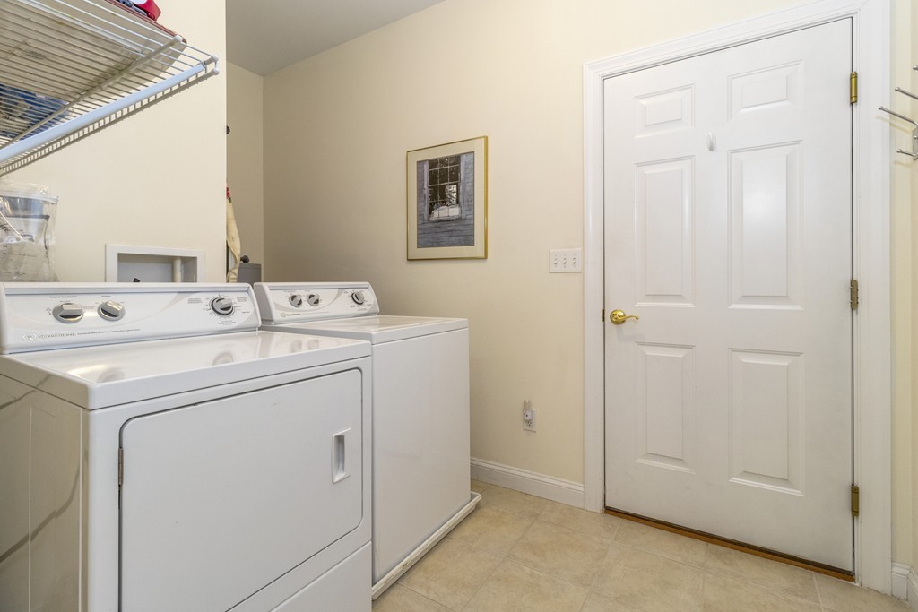 604 Autumn Ridge Drive, Unit 604 Ayer, MA 01432 - Photo 15 of 30