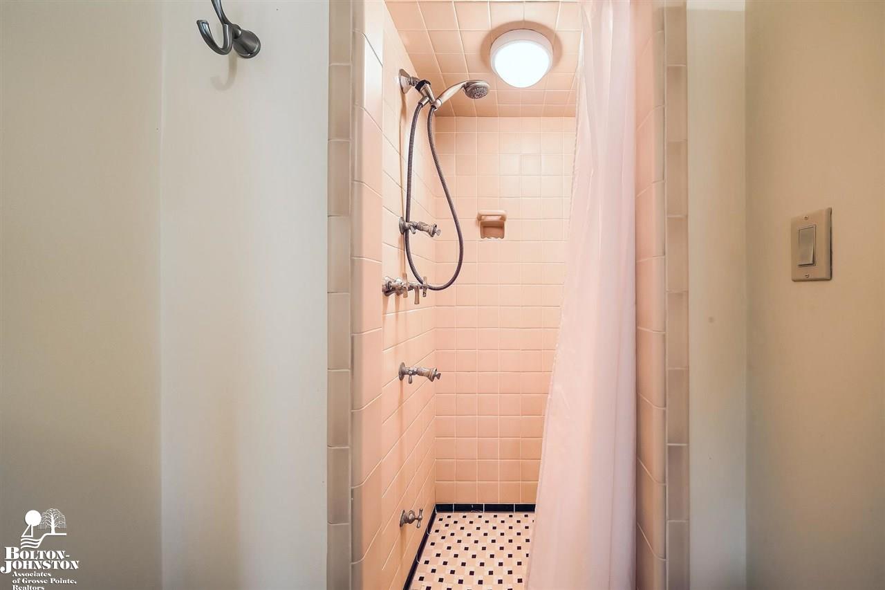 285 Moross Road Grosse Pointe Farms, MI 48236 - Photo 30 of 50
