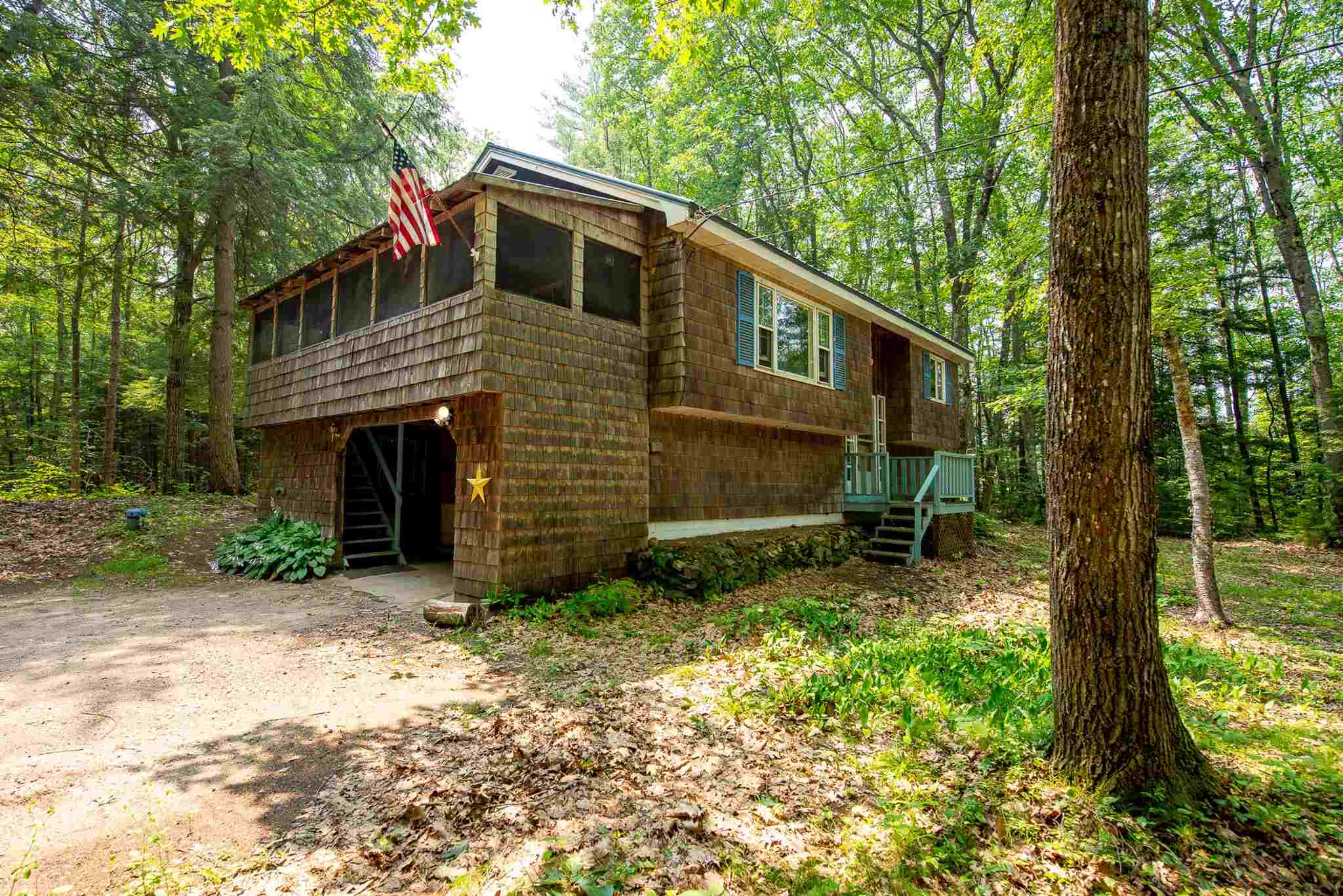 981 Buffalo Road Rumney, NH 03266 - Photo 3 of 33