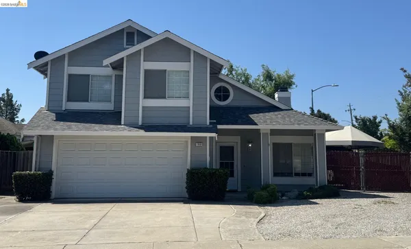 $3,200 | 1961 Hemlock Drive, Oakley, CA 94561