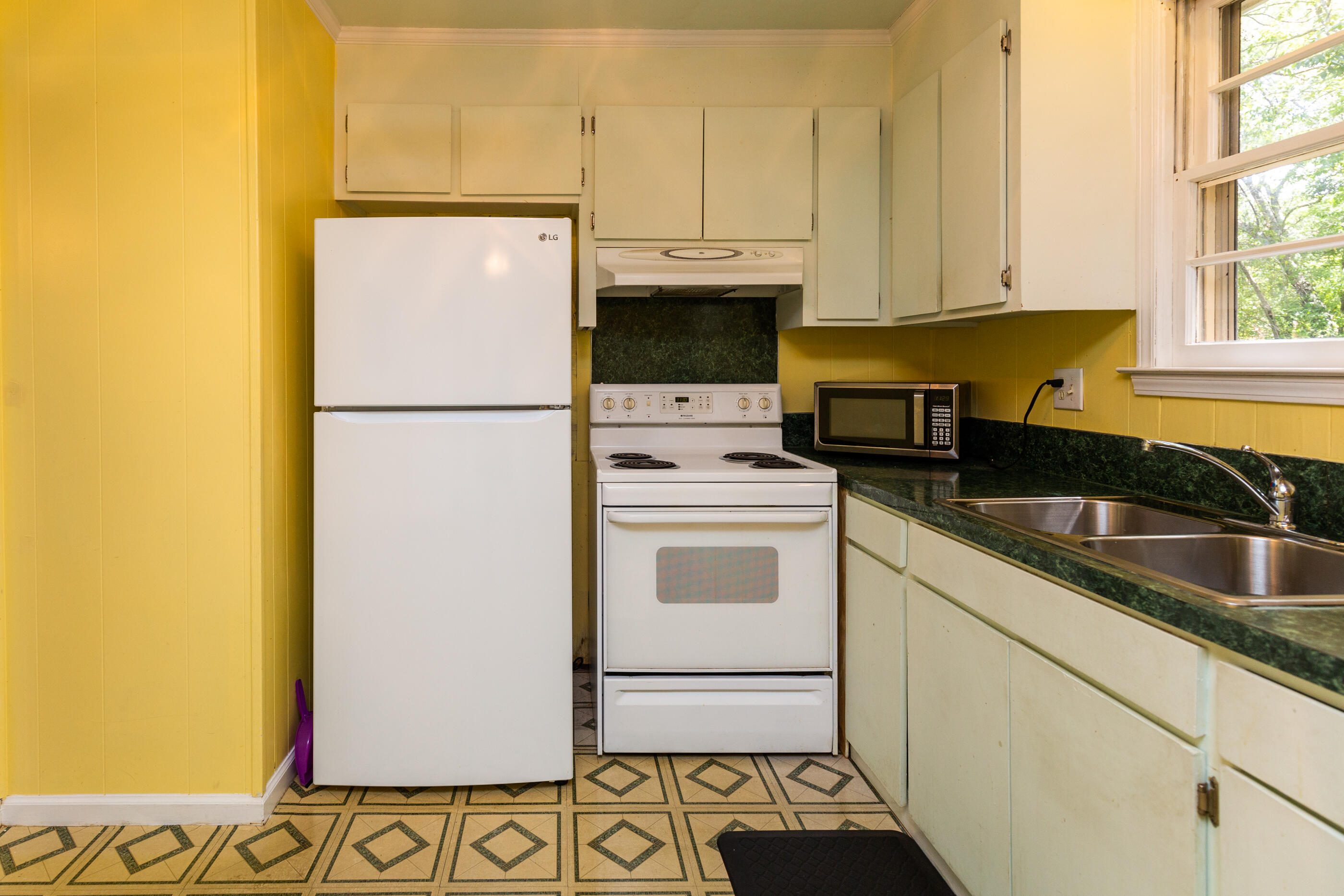 710 Hoss Road Charleston, SC 29414 - Photo 14 of 41 710 Hoss-9