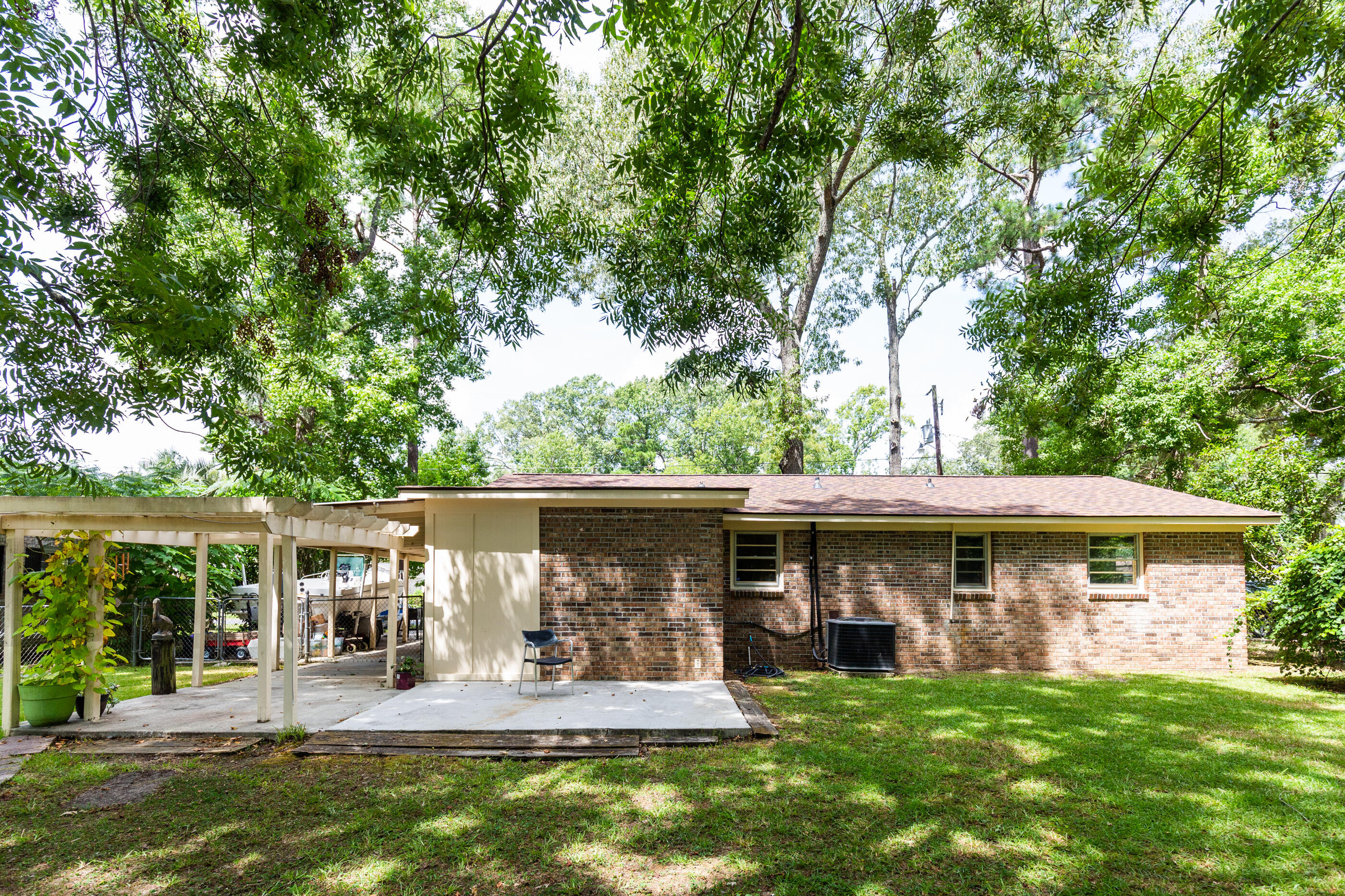 710 Hoss Road Charleston, SC 29414 - Photo 34 of 41 710 Hoss-29