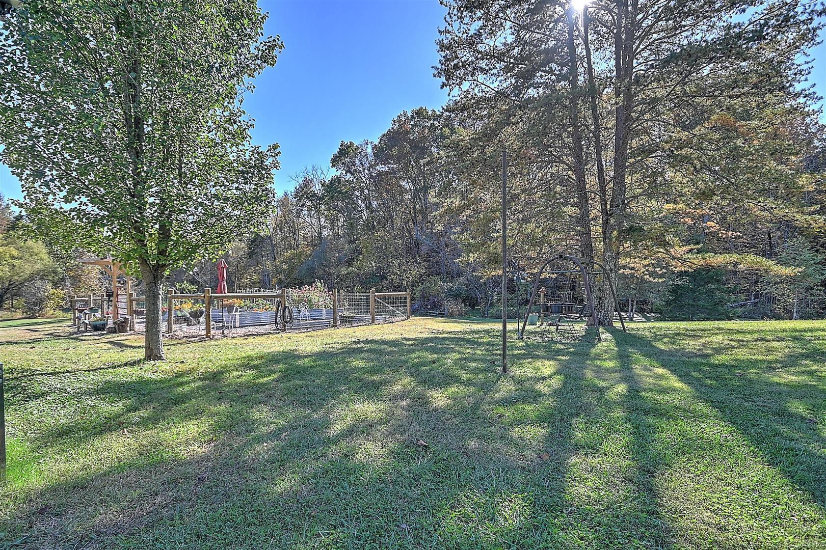 970 Fodderstack Mountain Loop Greeneville, TN 37745 - Photo 39 of 71 39