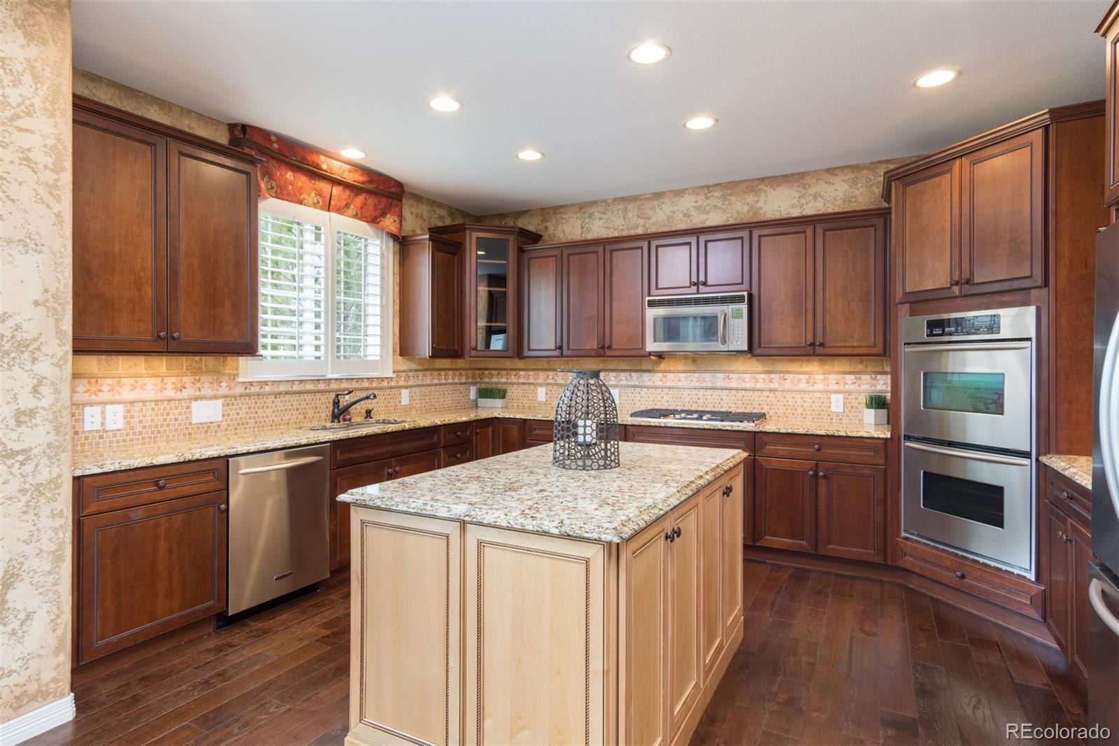 10743 Pinewalk Way Highlands Ranch, CO 80130 - Photo 12 of 35 Gallery Image 12