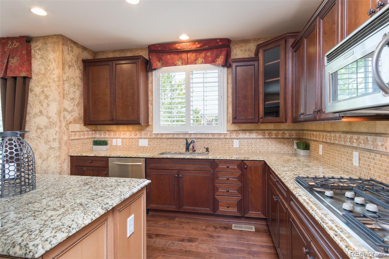 10743 Pinewalk Way Highlands Ranch, CO 80130 - Photo 13 of 35 Gallery Image 13