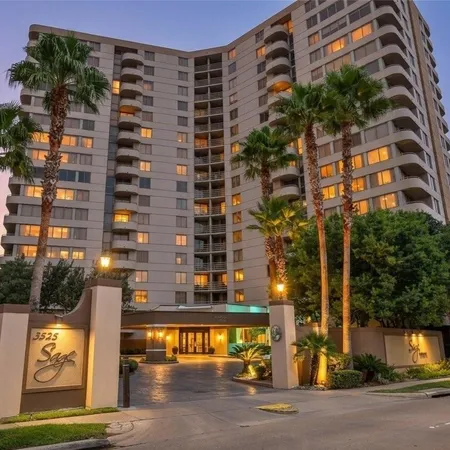 $2,400 | 3525 Sage Road, Unit 716, Houston, TX 77056