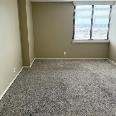 $2,400 | 3525 Sage Road, Unit 716, Houston, TX 77056