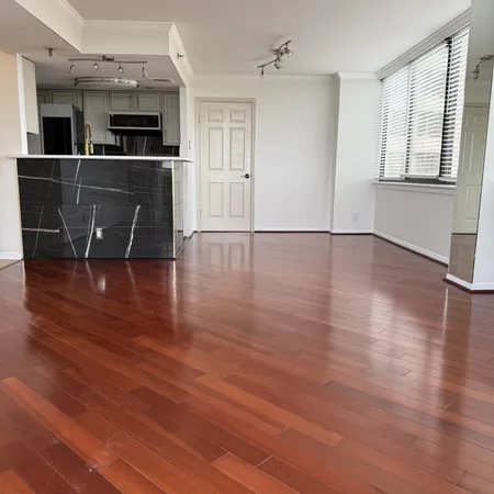 $2,400 | 3525 Sage Road, Unit 716, Houston, TX 77056