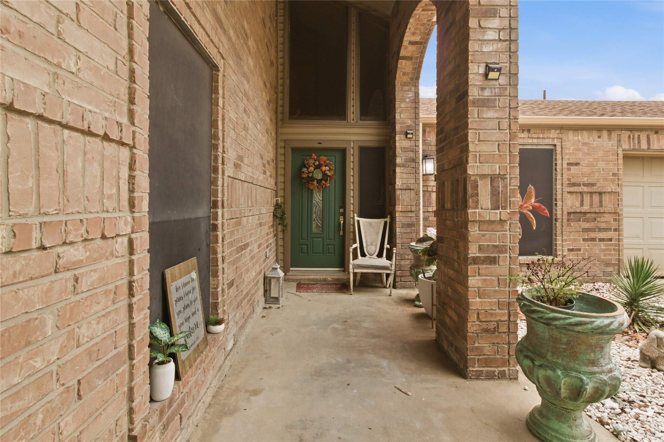 7310 Maple Lane Baytown, TX 77521 - Photo 4 of 28