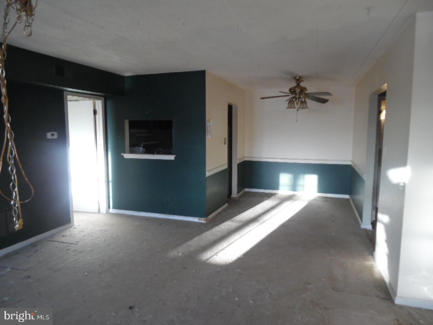 123 Riversedge Drive Norristown, PA 19403 - Photo 3 of 16 Gallery Image 3