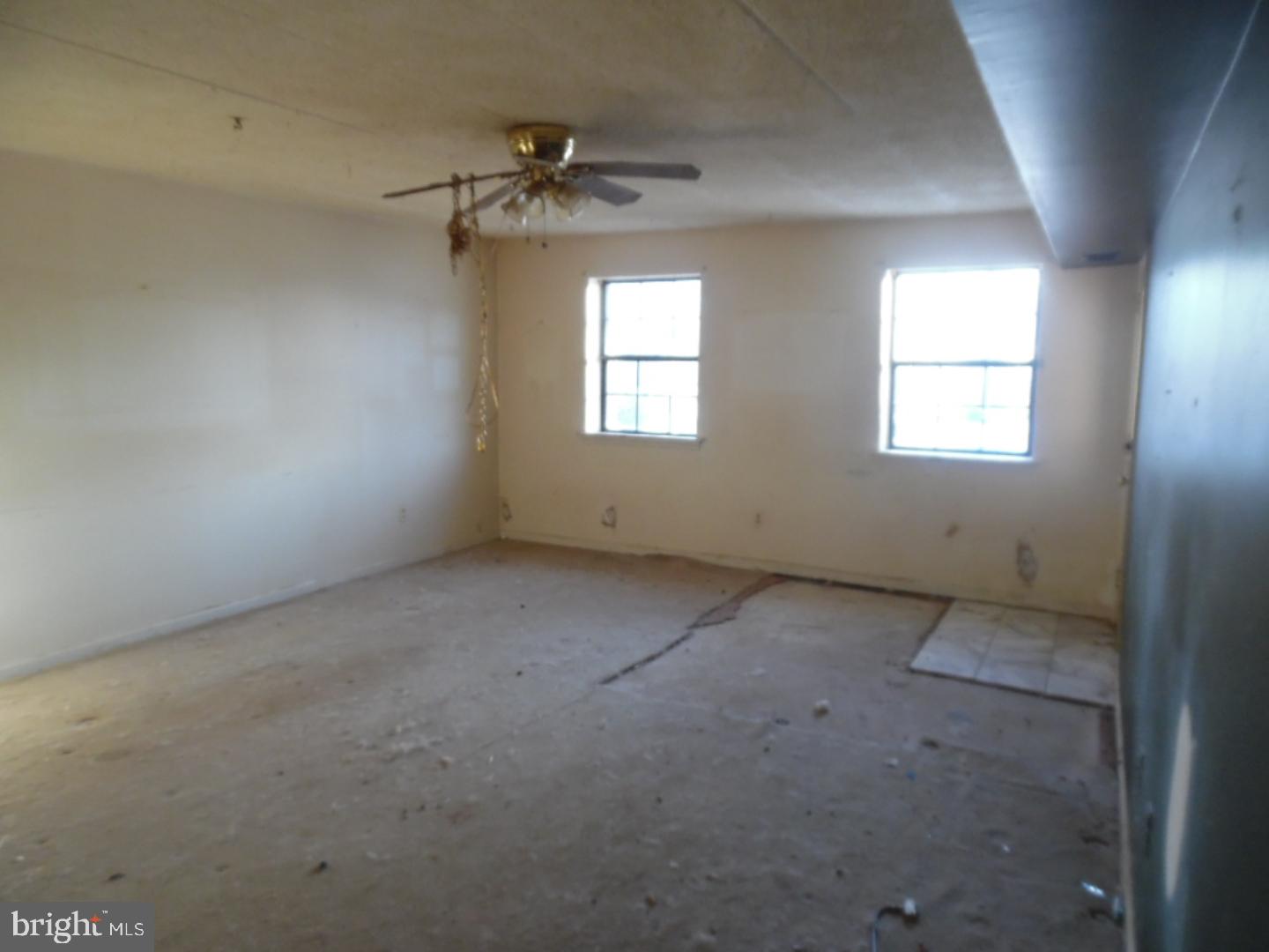 123 Riversedge Drive Norristown, PA 19403 - Photo 6 of 16 Gallery Image 6