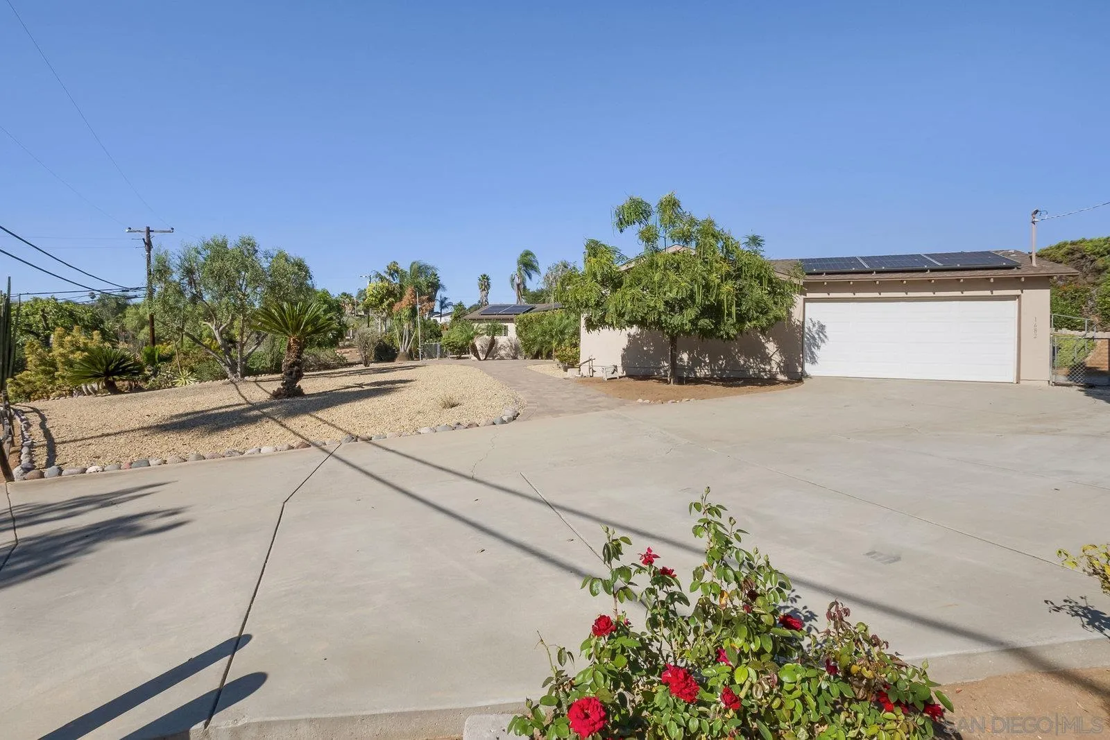 1682 Grove Road El Cajon, CA 92020 - Photo 2 of 38