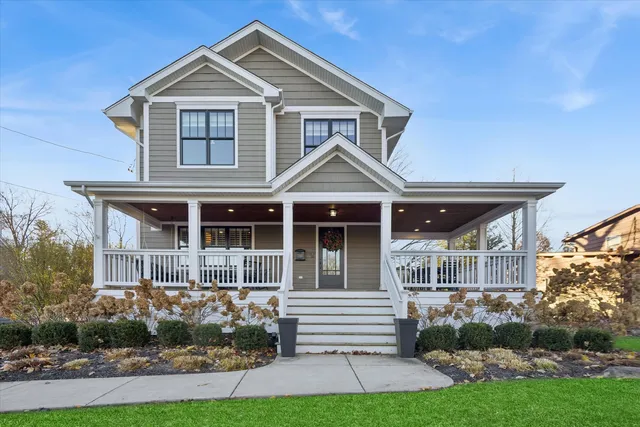 $1,290,000 | 583 Phillips Avenue, Glen Ellyn, IL 60137