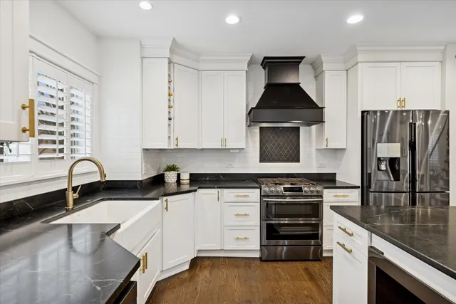 $1,290,000 | 583 Phillips Avenue, Glen Ellyn, IL 60137