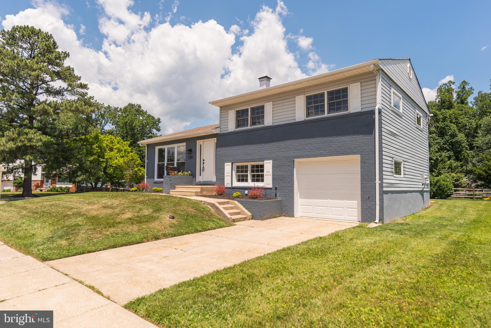 228 Quaker Ridge Road Lutherville-Timonium, MD 21093 - Photo 3 of 30