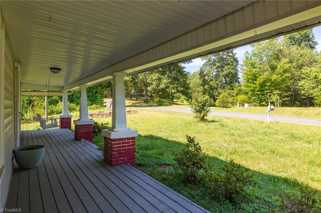 939 Webb Road Madison, NC 27025 - Photo 4 of 30 Gallery Image 4