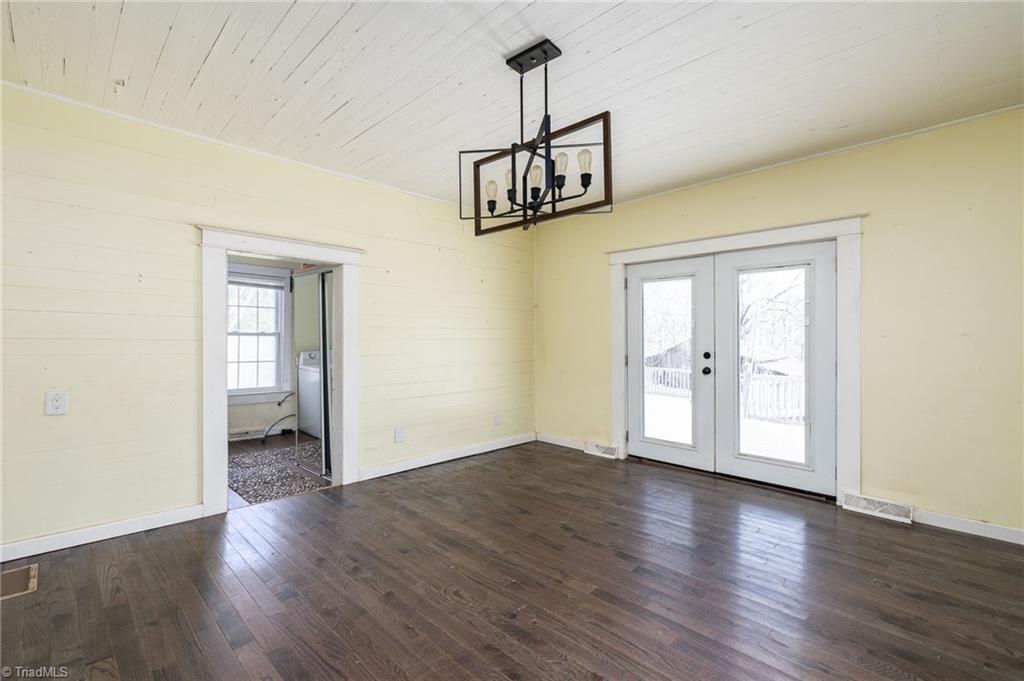 939 Webb Road Madison, NC 27025 - Photo 9 of 30 Gallery Image 9