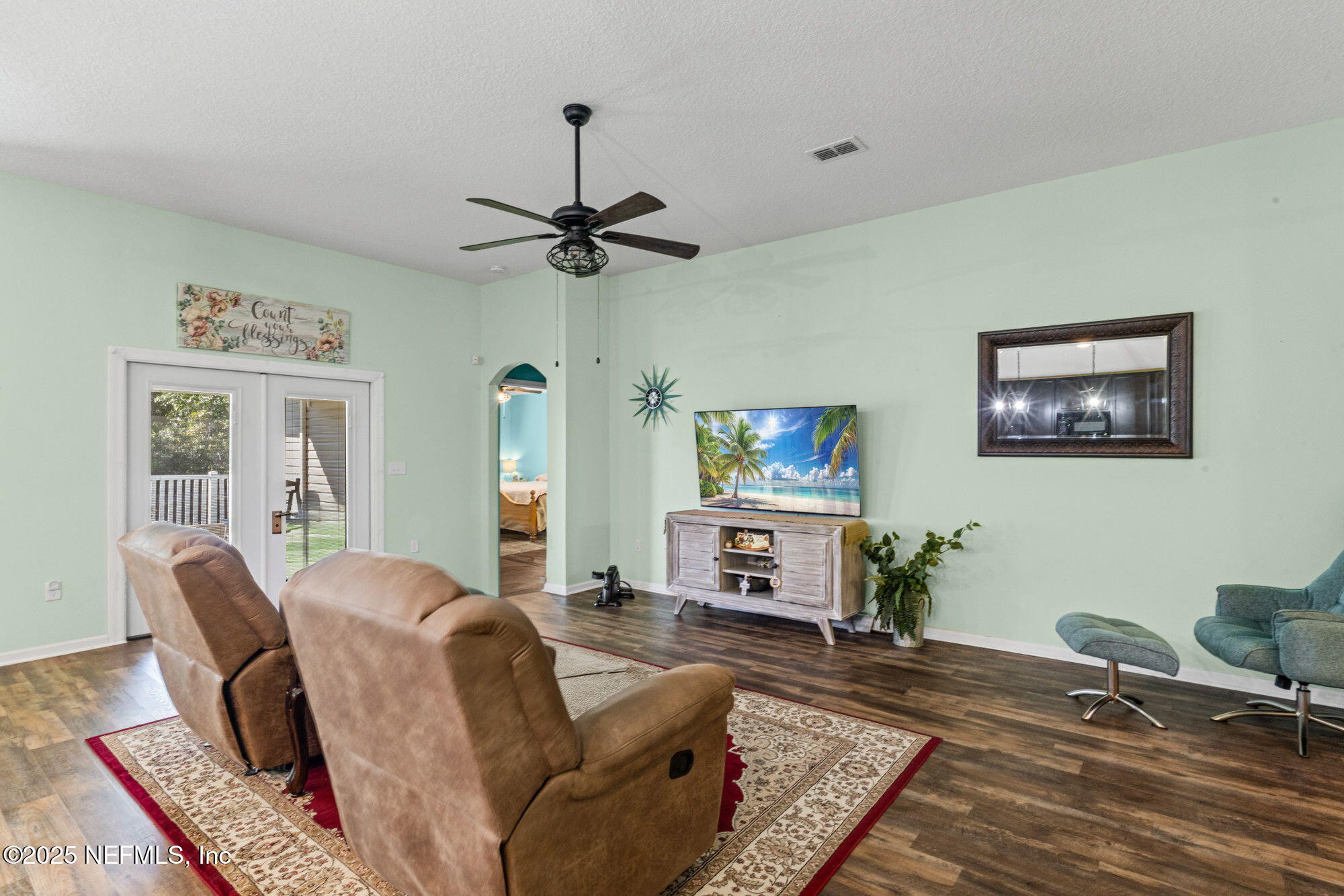 96017 Graylon Drive Yulee, FL 32097 - Photo 9 of 22 Living area