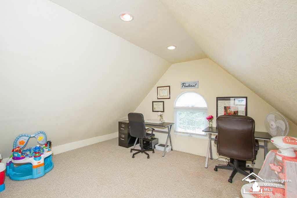 917 Hunting Creek Road Temperance, MI 48182 - Photo 27 of 42 21175752-26.JPG