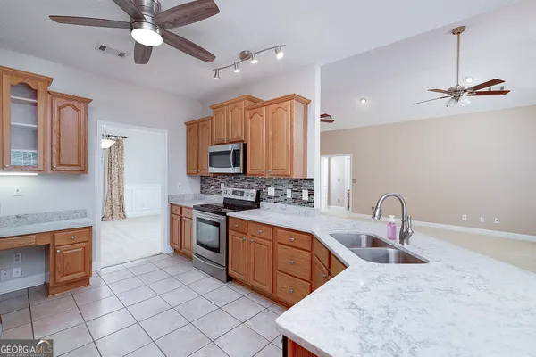 $377,500 | 139 Marshas Vineyard, Hampton, GA 30228