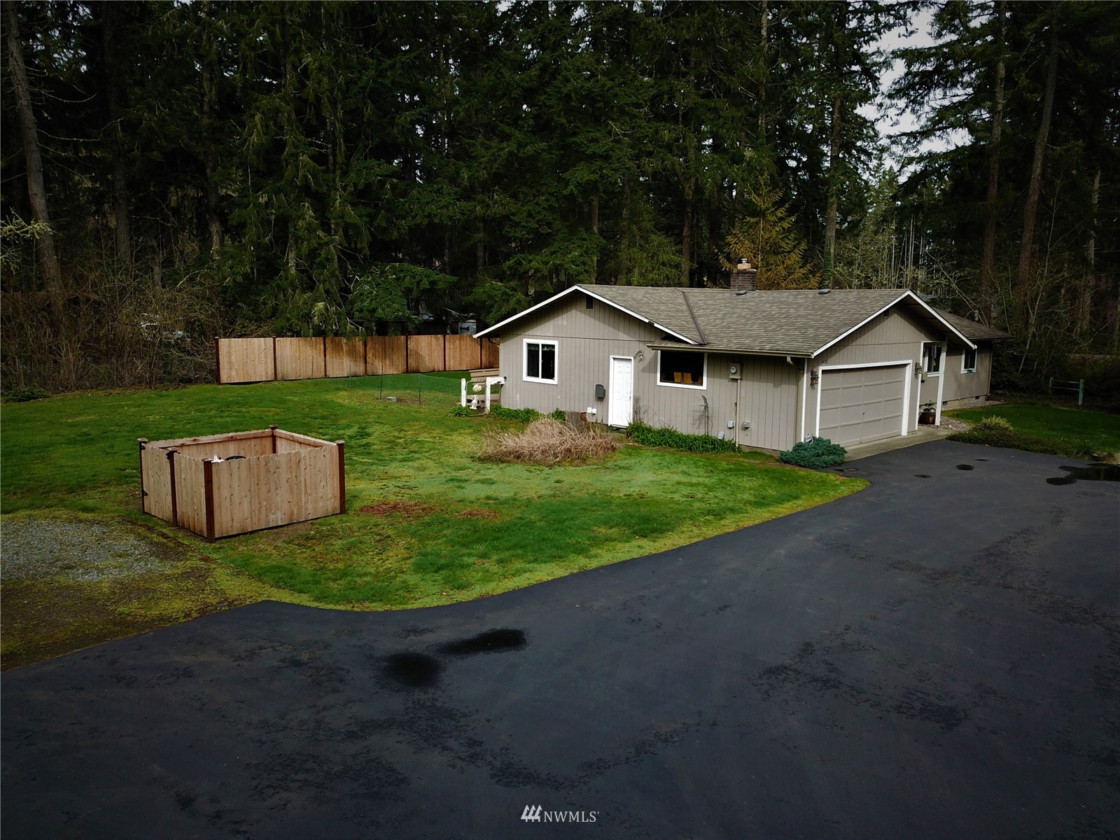 14380 Starr Road Southeast Olalla, WA 98359 - Photo 2 of 27 Gallery Image 2