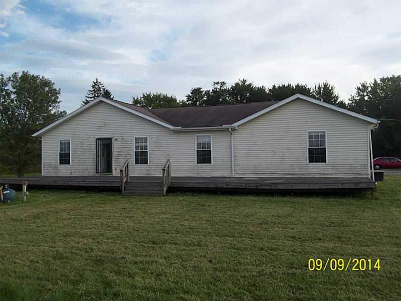 5142 New Carlisle Springfield, OH 45504 - Photo 2 of 17