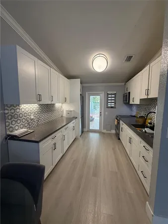 $2,450 | 328 Northwest 47th Street, Deerfield Beach, FL 33064