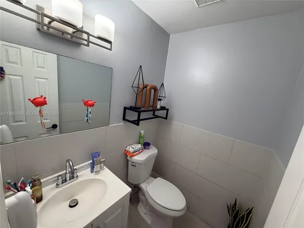 $2,450 | 328 Northwest 47th Street, Deerfield Beach, FL 33064