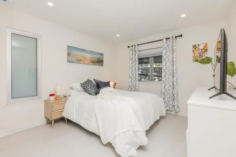 $515,000 | 408 Boardwalk Avenue, Unit 1, San Bruno, CA 94066