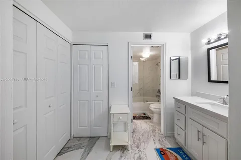 $799,000 | 320 Seaview Court, Unit 21207, Marco Island, FL 34145