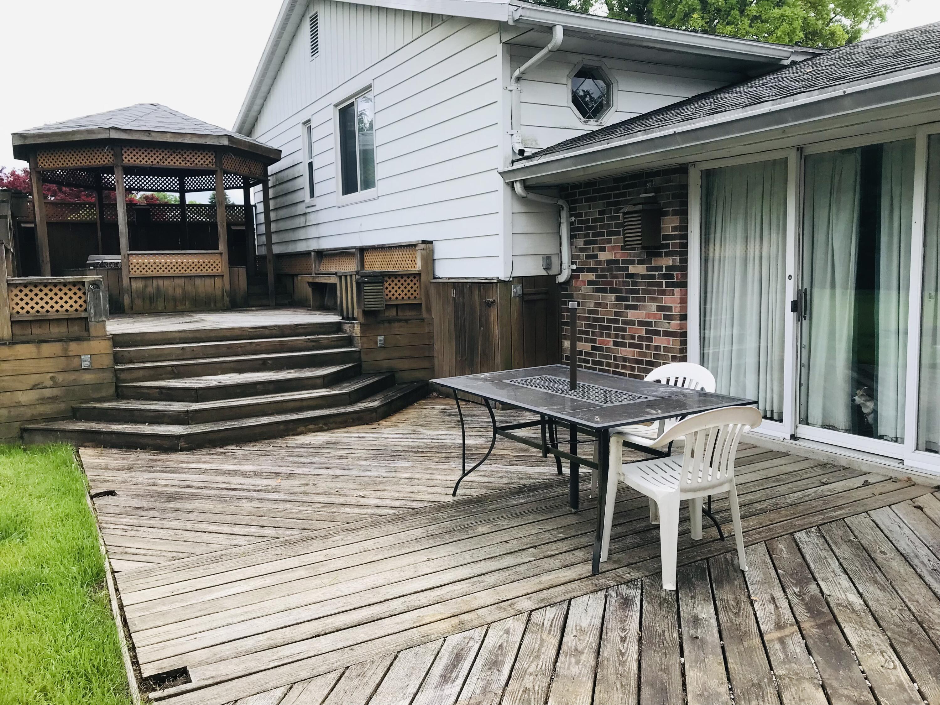 2021 Old Coach Road Springfield, OH 45505 - Photo 12 of 41