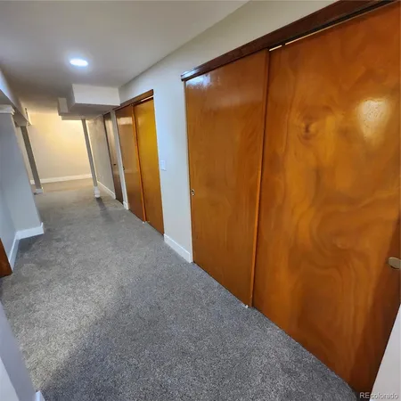a view of a garage