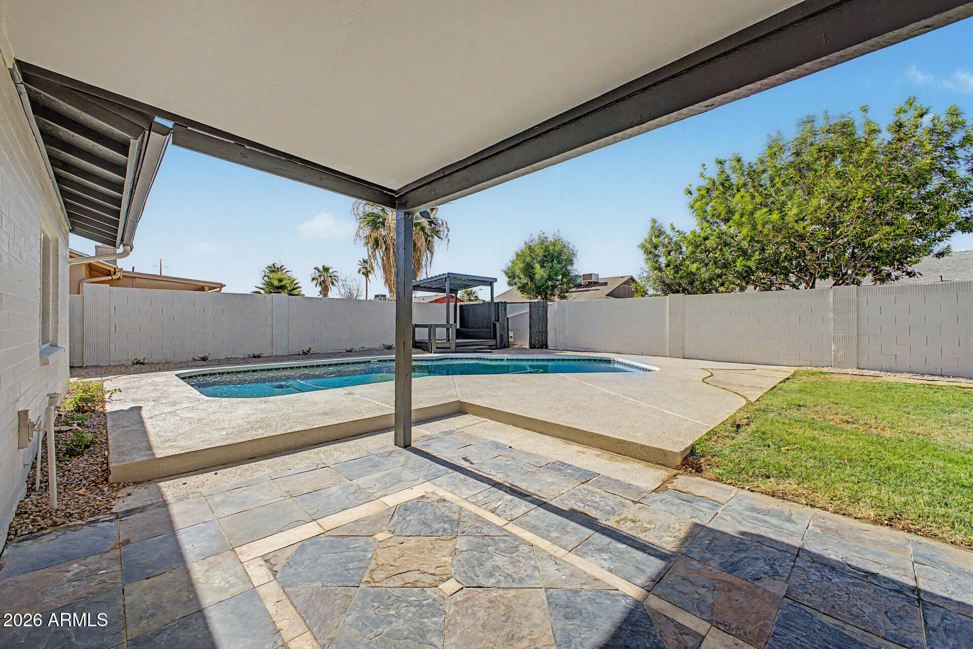 906 West Redfield Road Tempe, AZ 85283 - Photo 3 of 32 38-Redfield